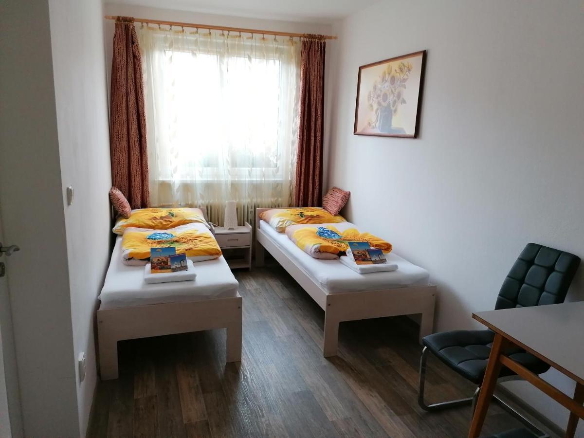 Ubytovani Na Spaciru Mikulov Buitenkant foto
