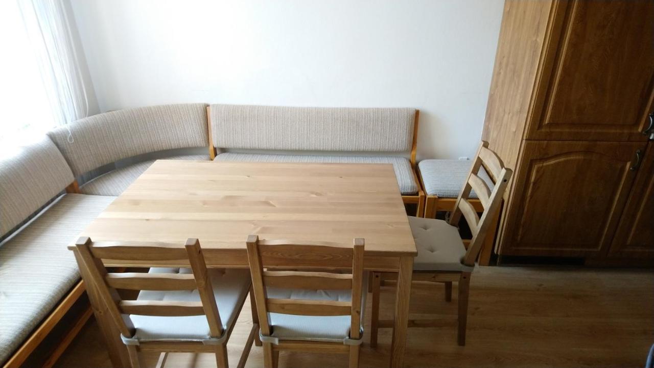 Ubytovani Na Spaciru Mikulov Buitenkant foto