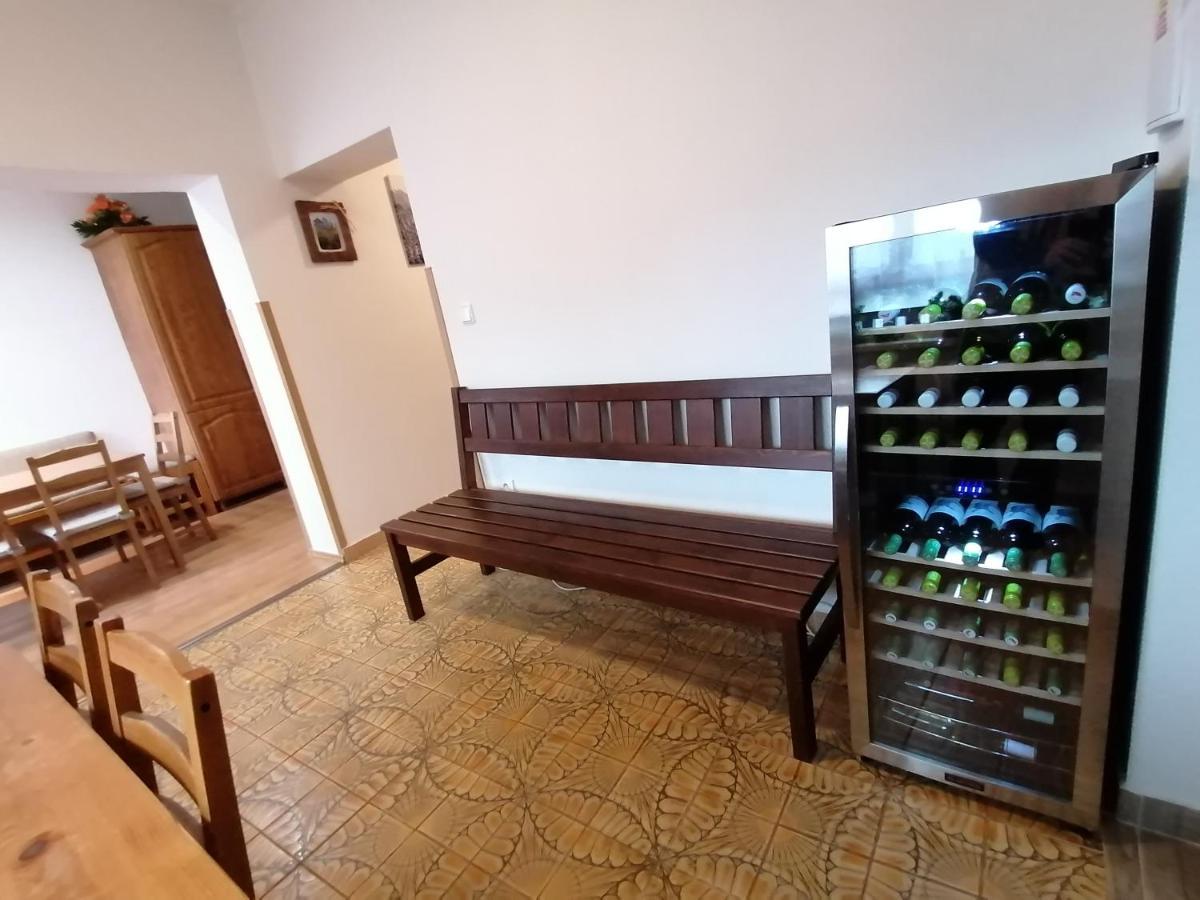 Ubytovani Na Spaciru Mikulov Buitenkant foto